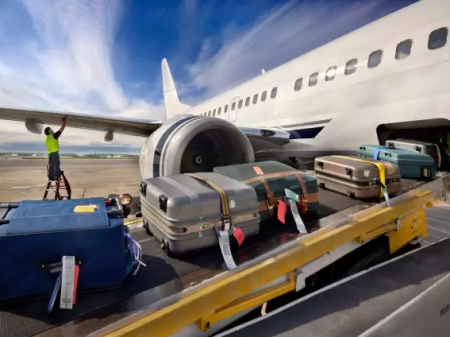 留意「各航空公司」行李托运费、机场服务费 (图)